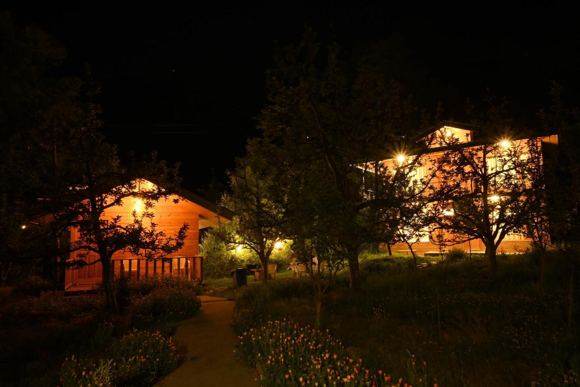 Bed and Breakfast Cascade Mountain Retreat Manali Екстер'єр фото
